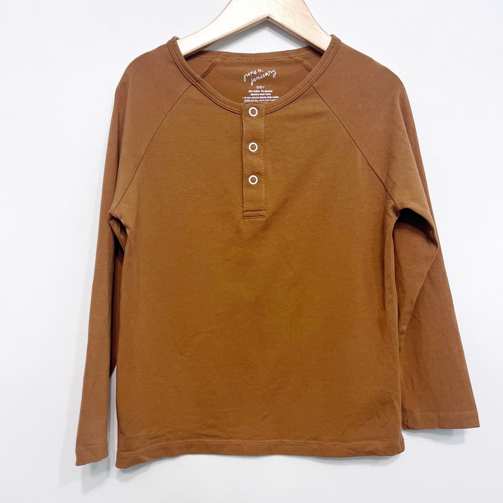 june & january | basic henley long sleeve tee fawn brown 5/6y